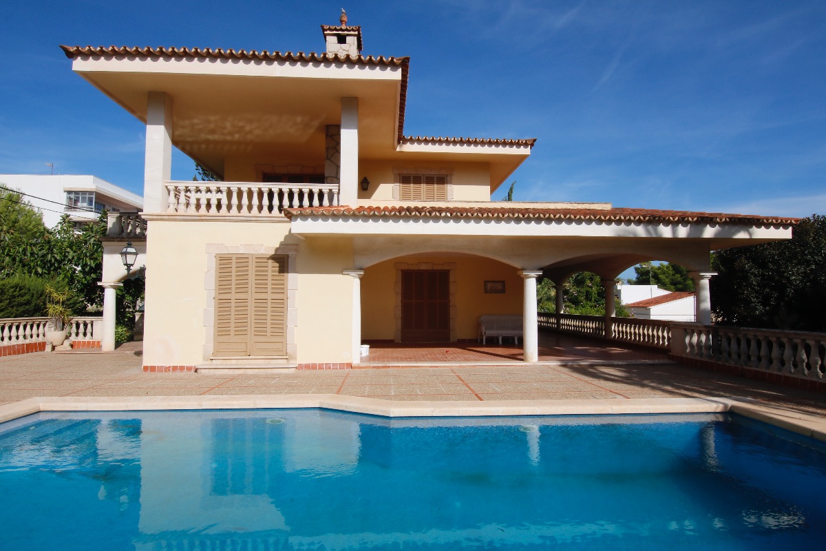 Casa AlquilerAlquilerAlquilerAlquiler Mallorca Palma Nova R372